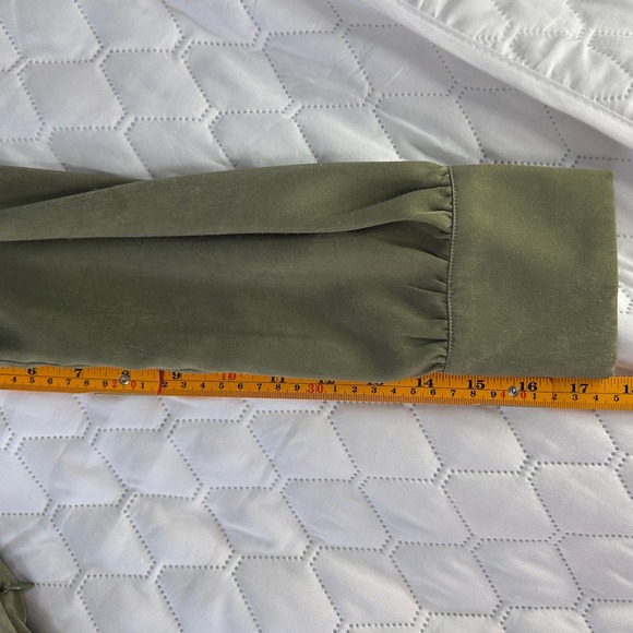 Socialite Midi Dress Women Medium Olive Green Excellent Satin V-Neck Long Sleeve - Picture 6 of 7